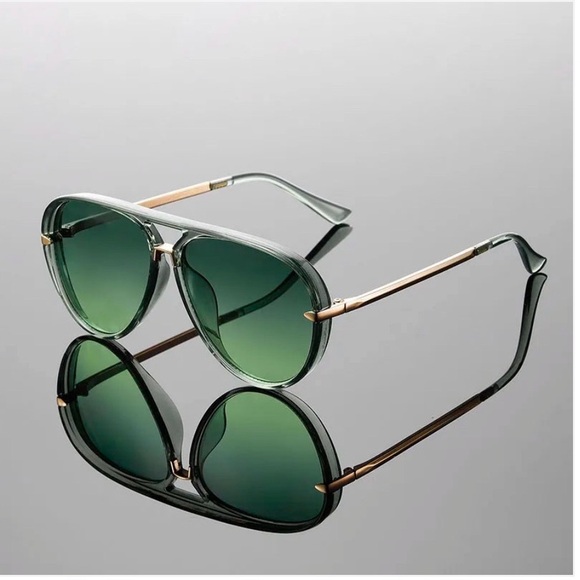 NEW Jack Hafford Mila Aviator Sunglasses in green emerald - Picture 1 of 4